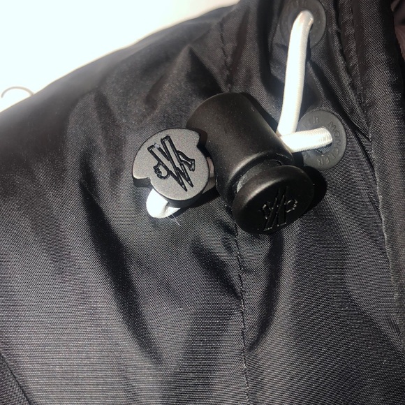 MONCLER BLACK JACKET - Picture 7 of 10